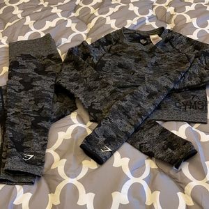 GYMSHARK Camo Leggings and Top Set